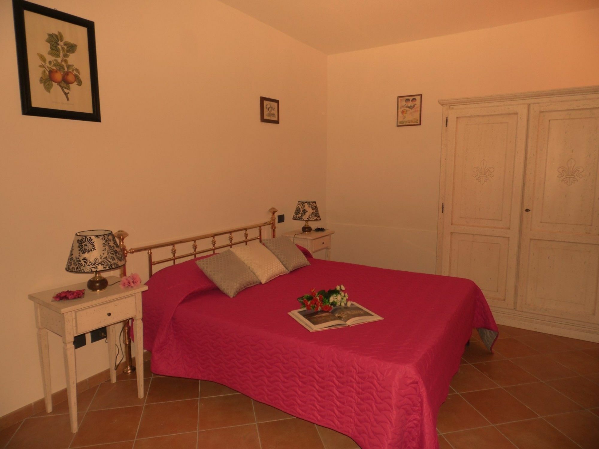 Borgo Mucellena Affittacamere Casole dʼElsa Esterno foto